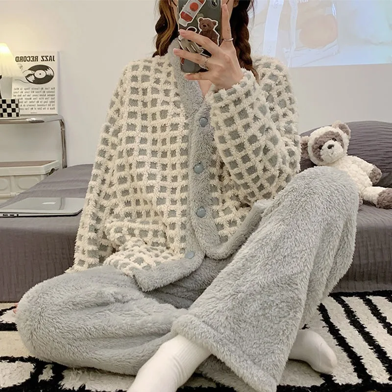 2024 New Autumn Winter Pajamas Cute Little Fragrance Style Loungewear Coral Velvet Thickened Plush Warm Homewear Two-piece Set
