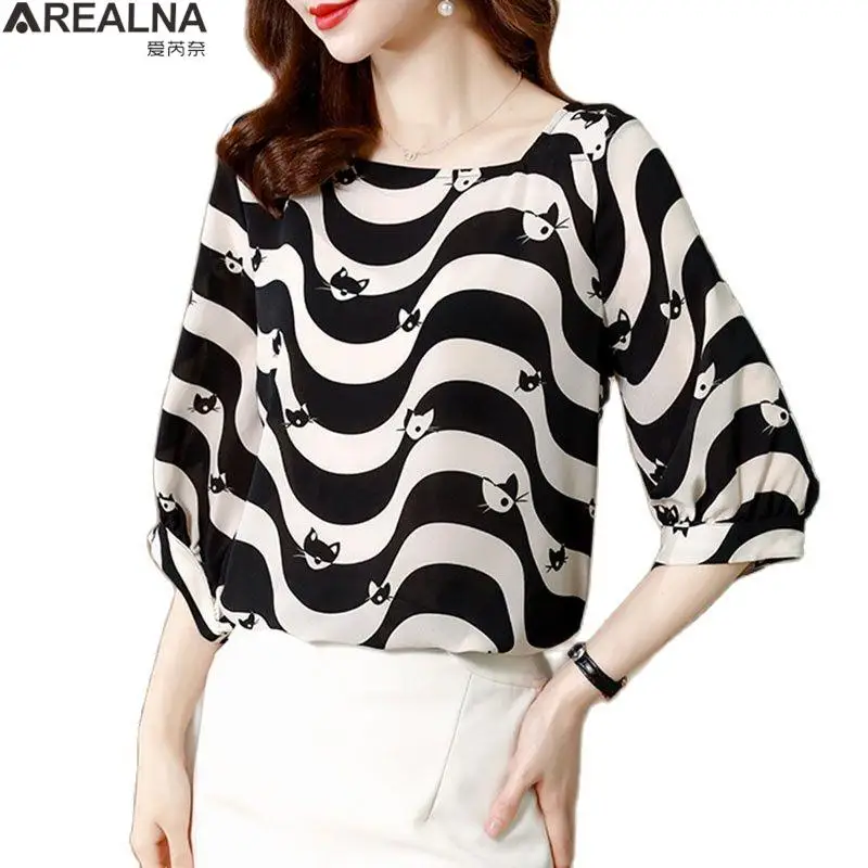 

Блузка женская шифоновая с волнистым принтом, с рукавом 3/4