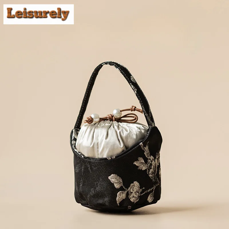 Brocade Plum Blossom Embroidery Tea Cozies Traditional Tea Cozy for Teapot Portable Bag Travel Tea Set Bag Drinkware Ornaments