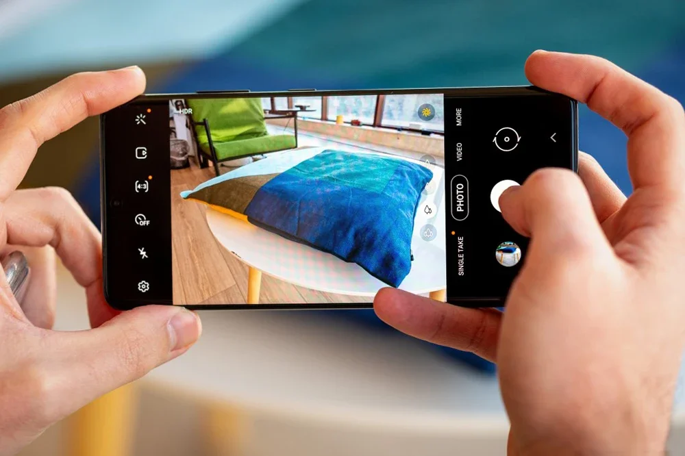 Галакси с 21 ультра селфи. Galaxy s 21 ultra 5 g камера. Камера самсунг s21 ультра. Samsung galaxy s21 камера. Samsung galaxy s21 ultra фронтальная камера.