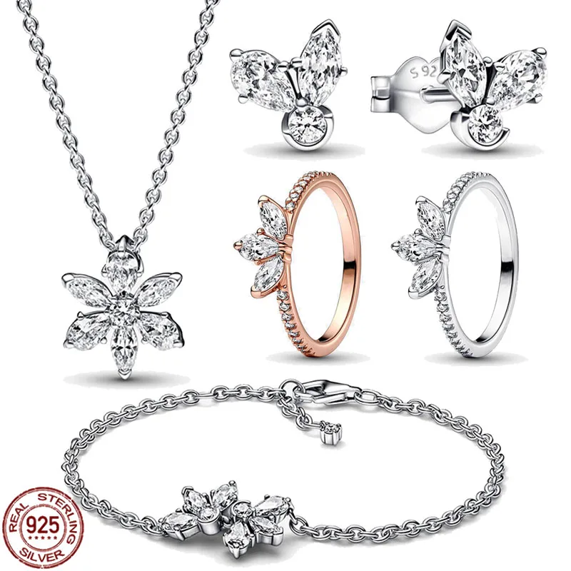

Серьги из серебра 925 пробы в виде снежинок