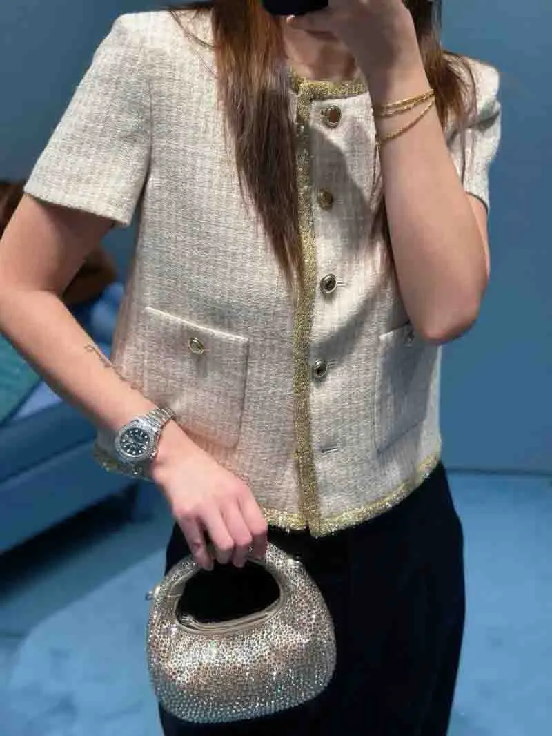 

Retro Palace Style Women's Top Fashion Celebrity Elegant Gold Thread Weaving Stripe Short sleeved Coat Noble and Outstanding