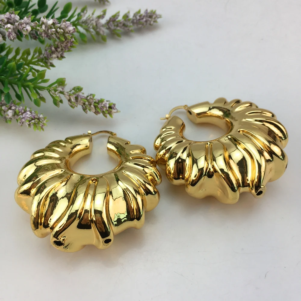 Yuminglai Fashion Luxury Jewelry Accessories Big Bold Dubai Goldplated Earrings for Women FHK17990