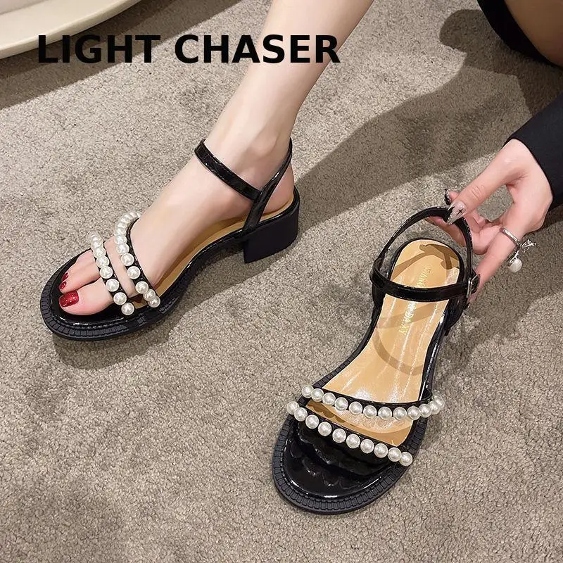 Summer Pearl Sandals Women's 2022 New Medium Thick Heel Fashion Women's High Heels Low Heel Casual Women's Shoes Beach Sandals