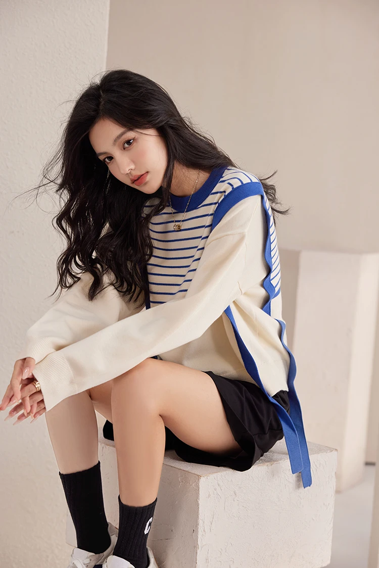 Description Picture 6 of itemH Han Queen Korean pullovers sweater female autumn winter chic stitching stripes knitwear lazy wind vintage tops Women sweaters
