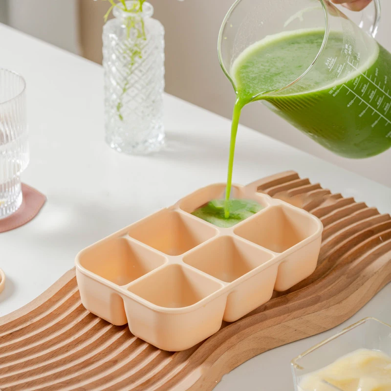 Baby Silicone Complementary Food ContainerAnti-skeweringEasy to take off the mouldIce compartmentFood-grade silicone freezer box