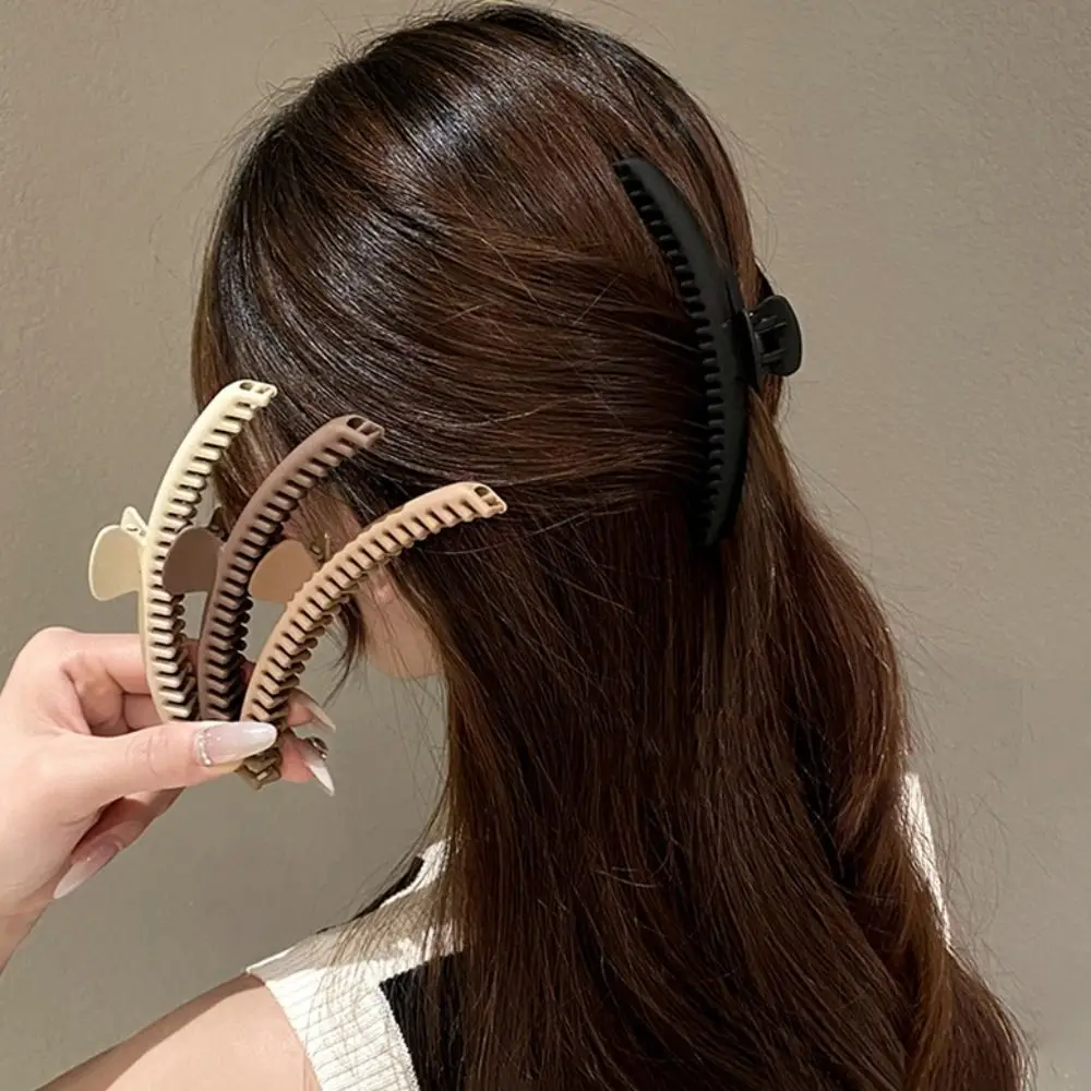 

Solid Color Matte Claw Clip Temperament Korean Style Large Geometric hair claw Acrylic Hairpin Thin Shark Clip Lady