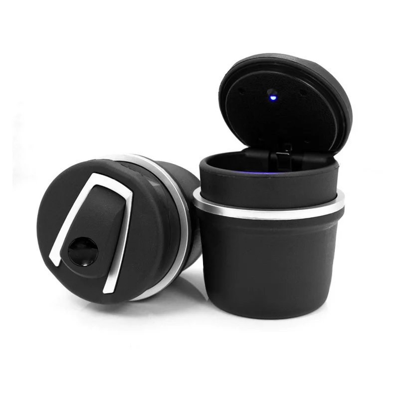 Car Ashtray Universal Automatic Portable LED Light Cigarette Cigar Ash Cylinder 1 Pcs
