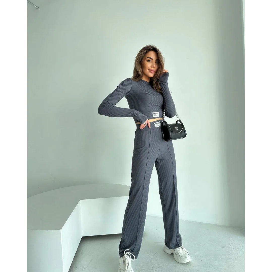 Рисунок 6 - Спортивный женский комплект из двух предметов