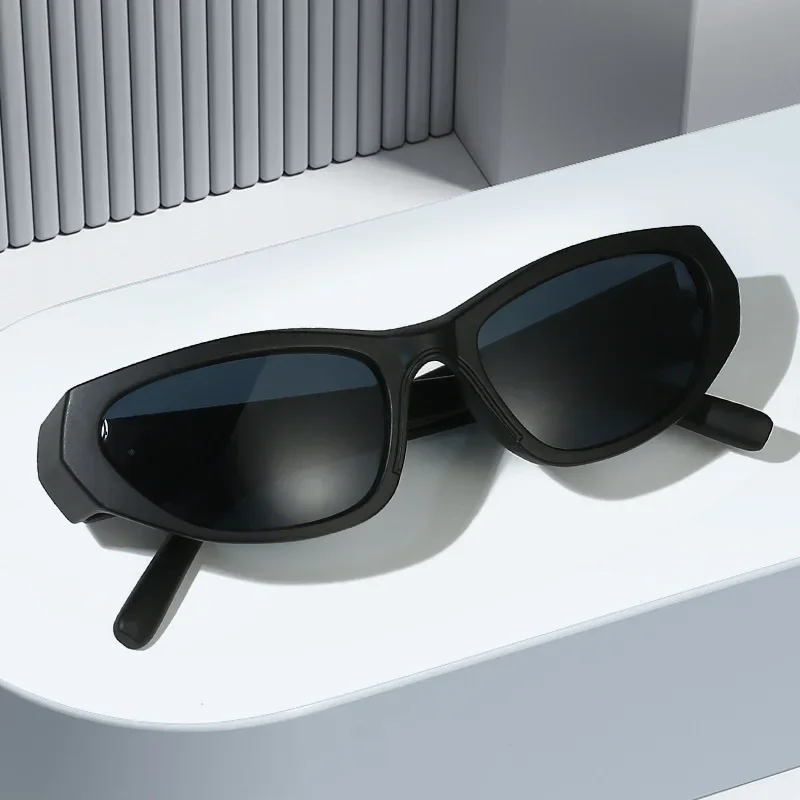 

New European and American Style Sports Sunglasses Riding Sunglasses Fashion Outdoor Trend Sports Glasses