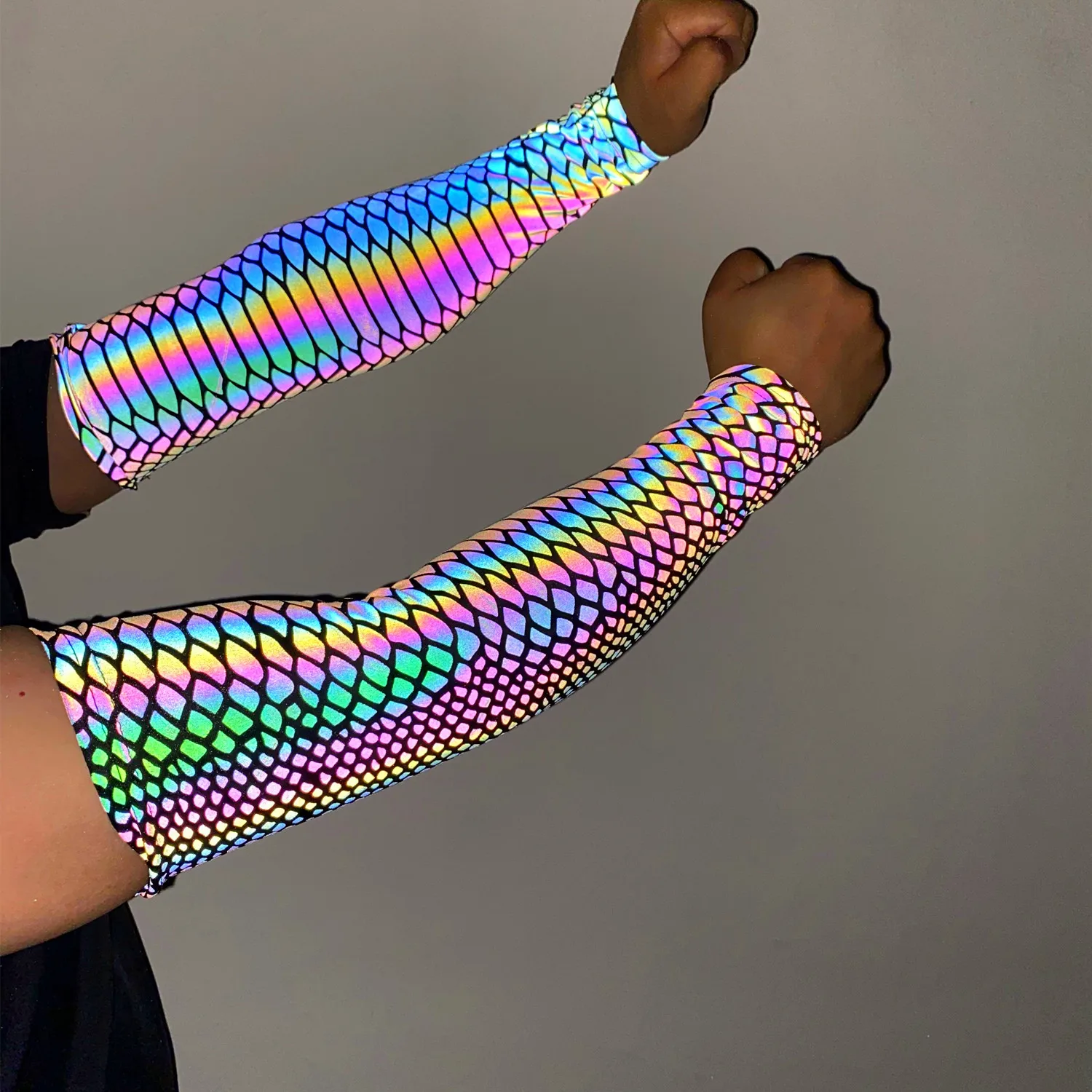 Techwear Style Rainbow Reflective Arm Warmers Men Women Basketball Cycling Sport Multifunction Reflect Light Sleeves Arms Cover