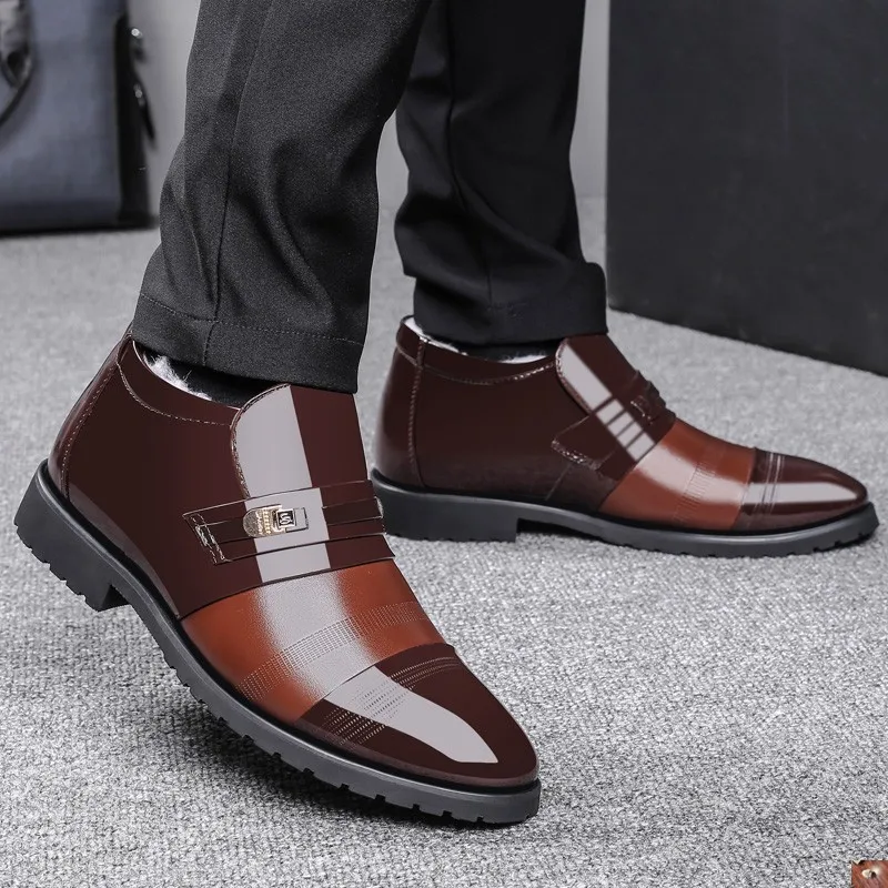 

Men Cotton Shoes Formal Leather PVC Solid Color Round Shape Plus Fleece Waterproof and Slippery Keep Warm