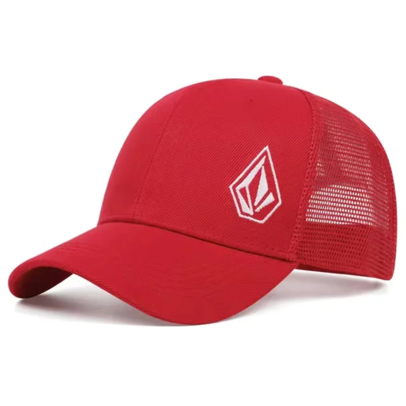 New Fashion Luxury Caps Man Hip hop Baseball Caps Man Woman Snapback Caps Outdoor Casual Sunscreen Hat Adjustable Trucker Hat 3