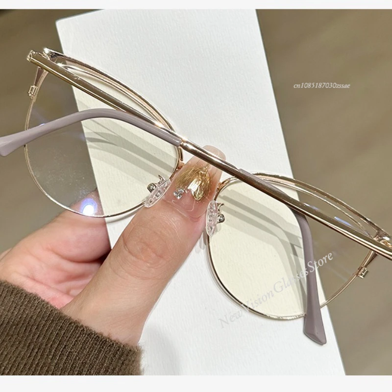 New stunning metal frame glasses adorned with diamonds for women, blue light blocking glasses, trendy cat-eye computer glasses.