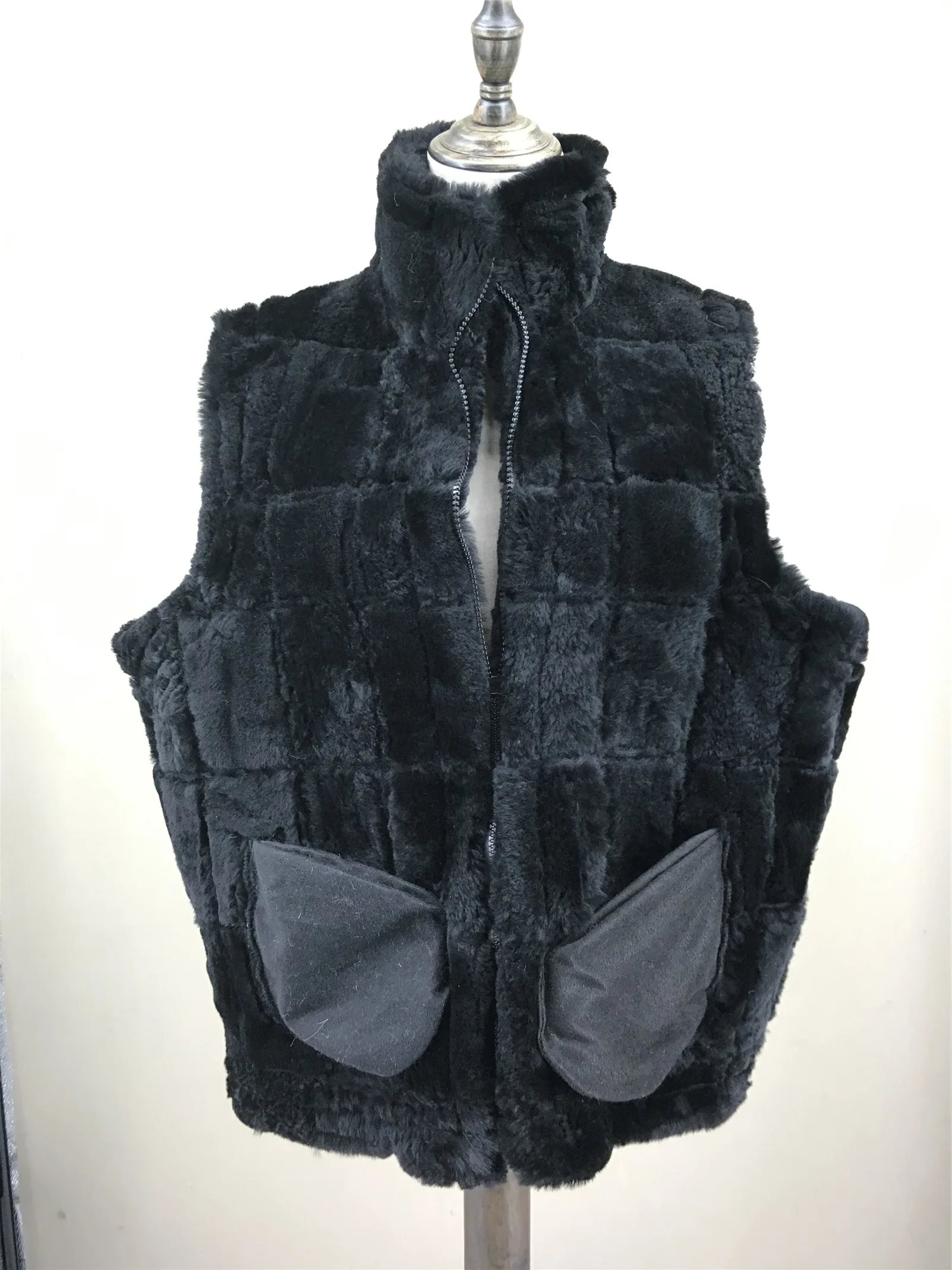 Real  Sheep Leather One Fur Vest Gilet Waistcoat Men Man With Fur Lining 2023 Classic Unisex B230823