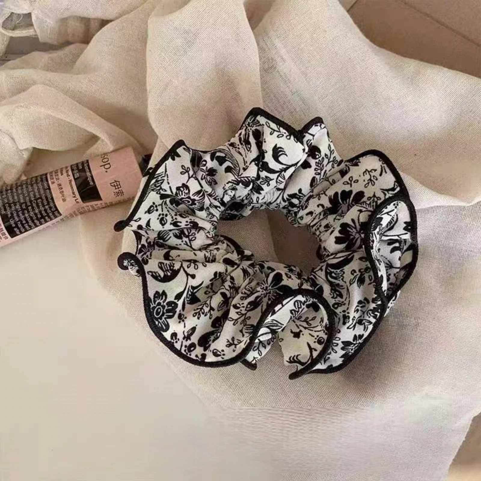 1PC Floral - Print Double - Layered Hair Scrunchie, Elegant Hair Tie for Women, Chic Accessory for Ponytail Styling