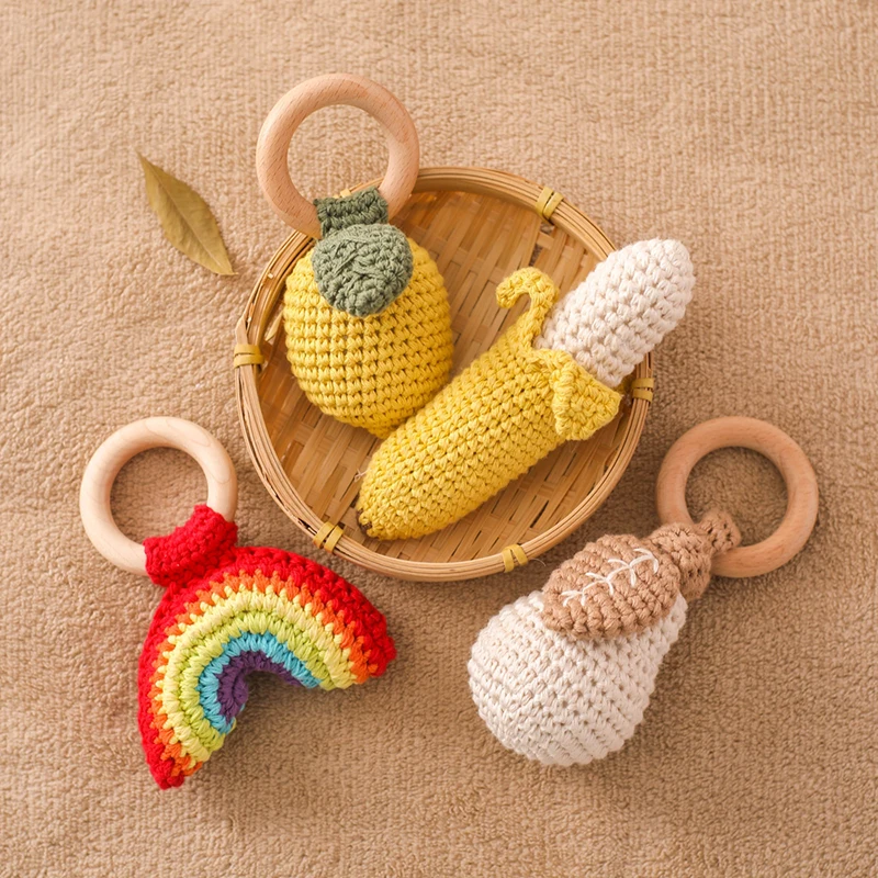 

1PC Newborn Teething Music Rattle Children Fruit Crochet Rattle Cute Cartoon Animal Crochet Rattle Soother Bracelet Children Toy