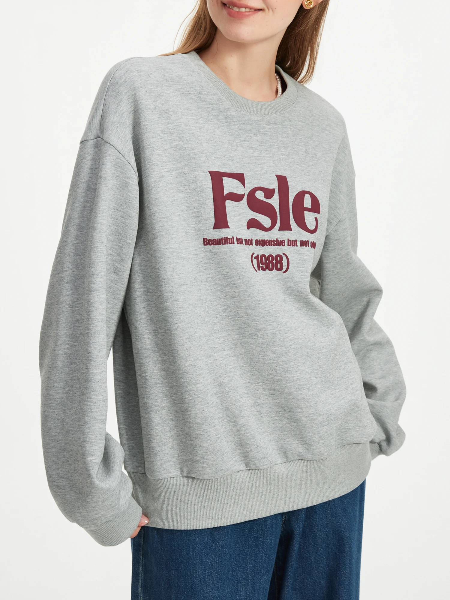 FSLE Office Lady Letter Printed Round Neck Hoodie for Women 2024 Autumn Collection New Retro Versatile Loose Top 24FS13242 3