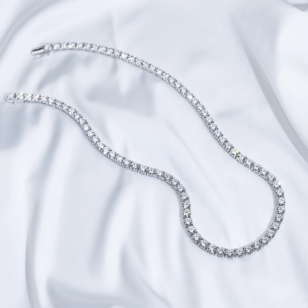 Platinum lab diamond pendant necklace displayed on white satin, VS-VVS clarity – Vexaro