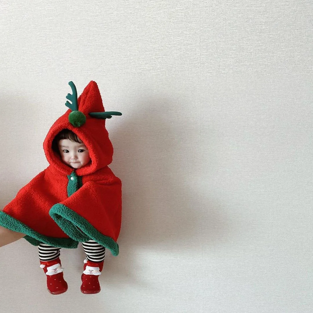 

Christmas Baby Cloak 2023 Autumn Winter Baby Girls Boys Cloak Hooded Jacket INS New Baby Christmas Clothes Toddler Thicken Coat