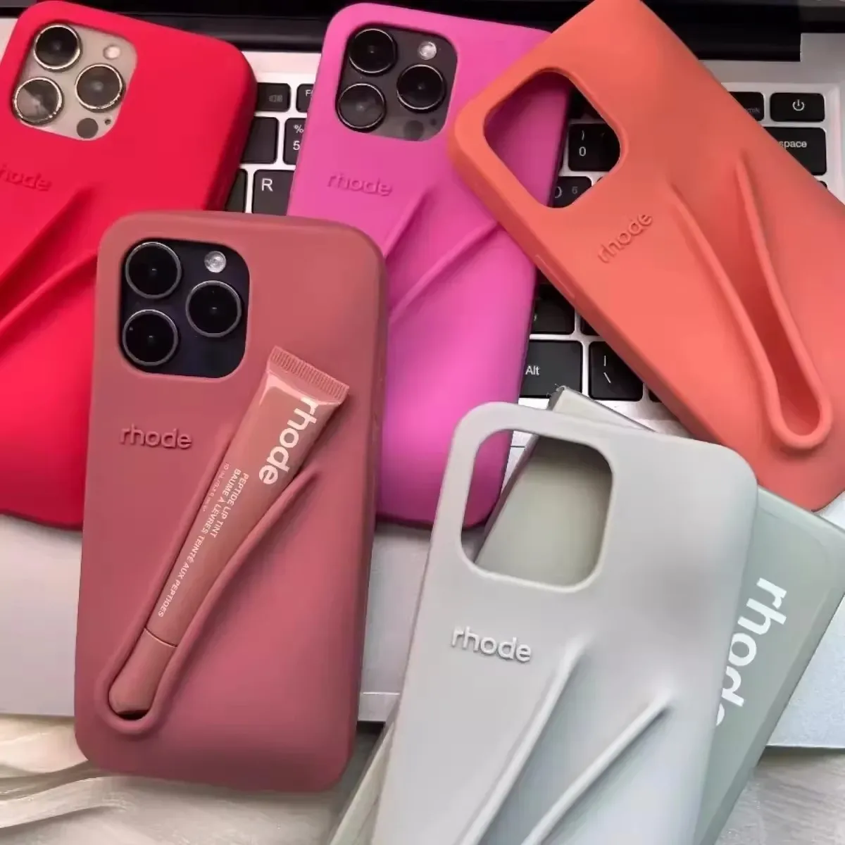 Espresso Fashion Lip Gloss Design Phone Case for iPhone 16