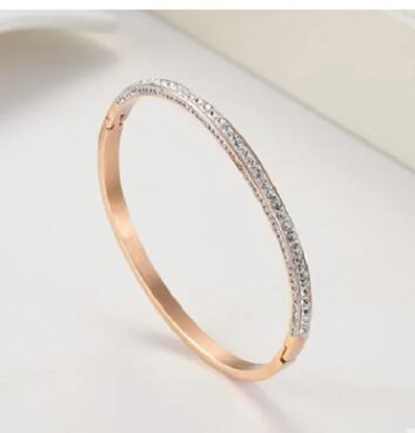 

NEW Hot Boutique 316L Love Titanium Steel Nails Rings Lovers Band Rings Size For Women And Men Brand Jewelry