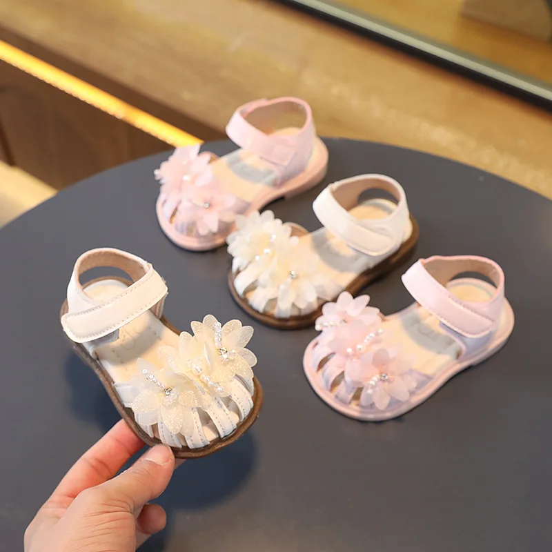 

Kids PU Girls Sandals Baby First Walker Shoes Versatile Hook & Loop Flowers Hollow Platform Children Fashion Casual Beach Shoes