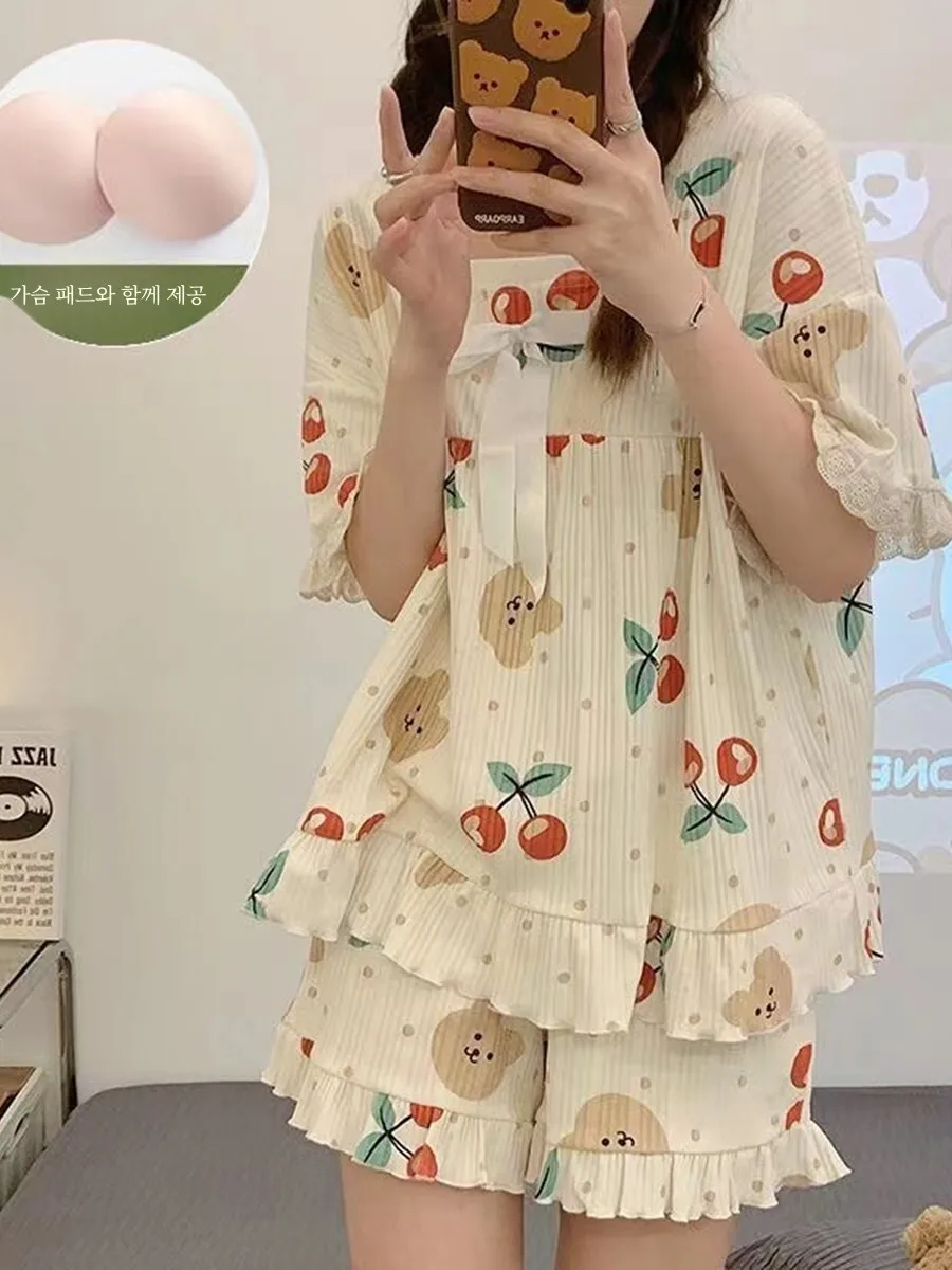 여성을위한 여름 짧은 소매 잠옷 세트 가슴 패드와 귀여운 공주 스타일 홈 의류 투피스 폴리 에스터 섬유 세트