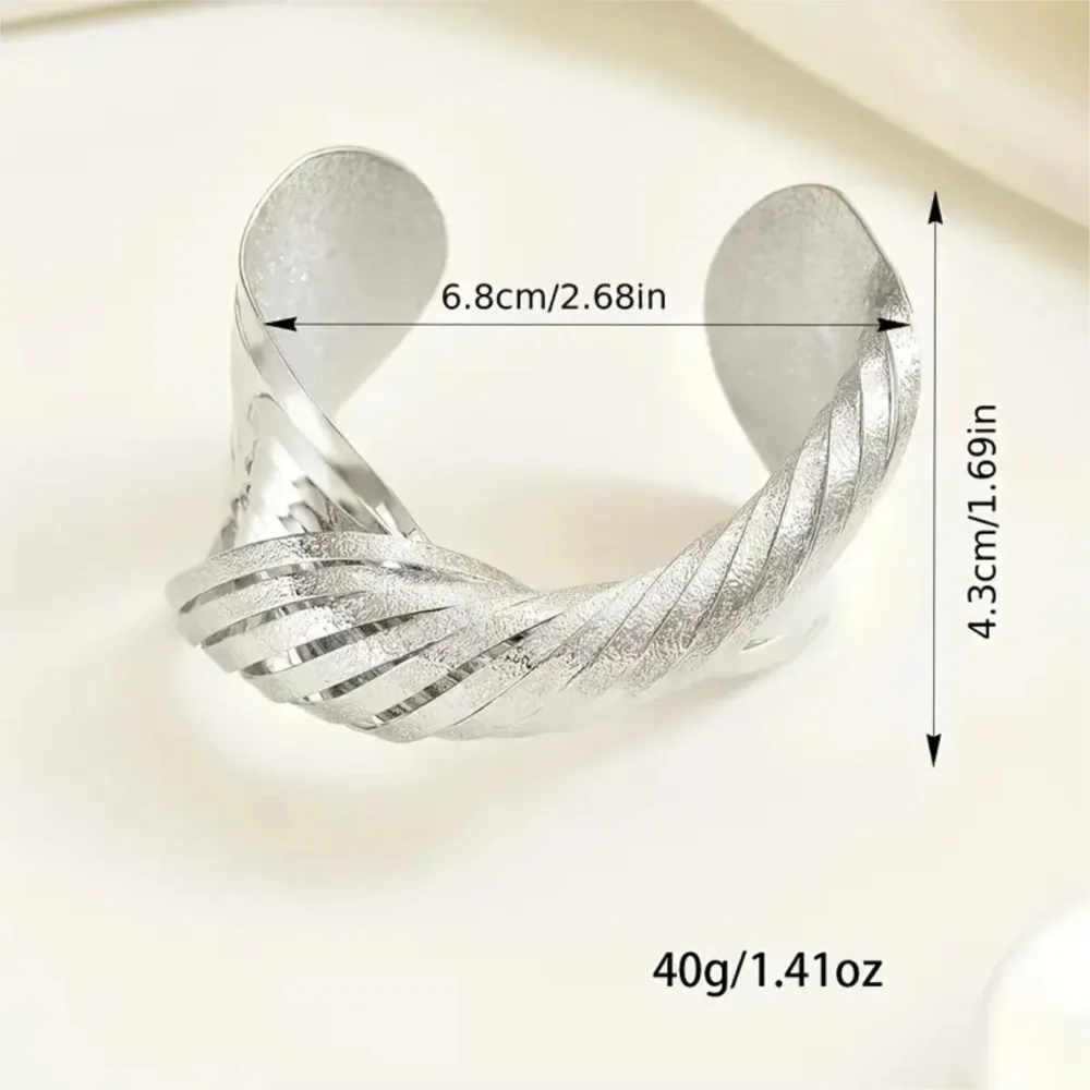 Vinatge Bold Matte Twisted Line Design Cuff Bangle for Women Men Hip Hop Style Bangles Versatile for Daily Wear Jewelry Gifts
