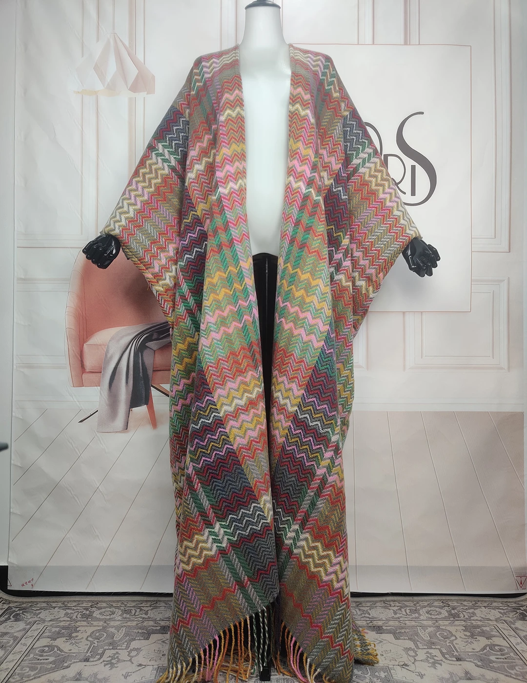 2023 Fashion New Winter Rainbow Wave Fuzzy Cardigan Lunghi Plus Size African Blogger Warm Boho Duster Coat For Holiday