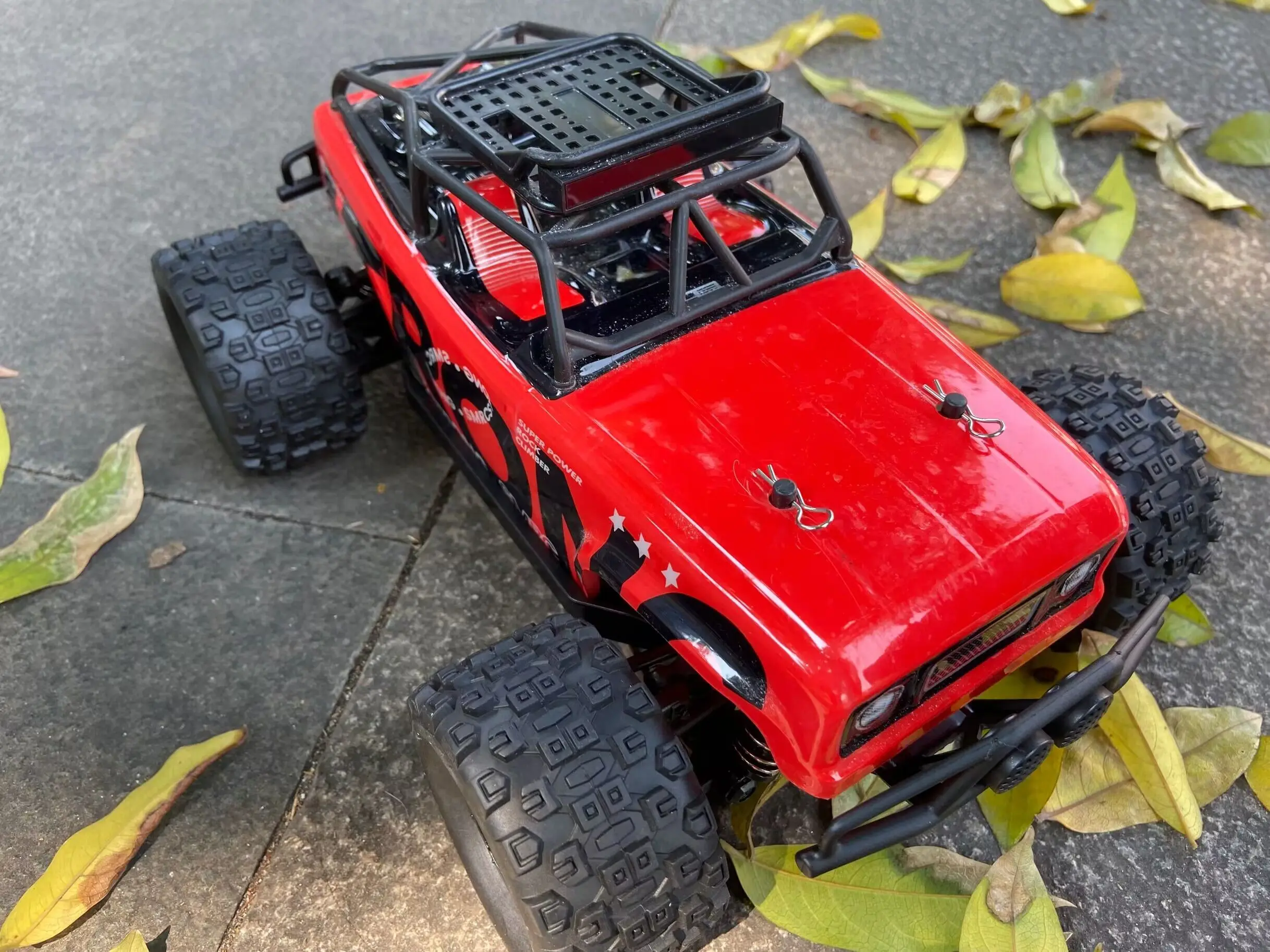 High-speed remote control off-road vehicle 50KM/h fiery red outdoor entertainment off-road vehicle model independent shock absor