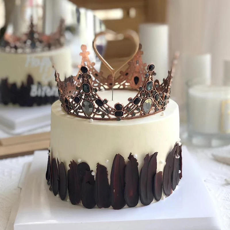 

Metal Crown Cake Topper Crystal Pearl Tiara Cake Decorative Topper Wedding Engagement Princess Birthday Dessert Decoration Flags