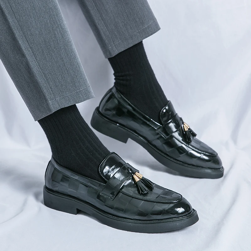 Leather Shoes Fashion Designer Formal Slip On Men Dress Shoes Classic Leather Oxfords For Party Business Shoes Men's Wedding Flat Loafers