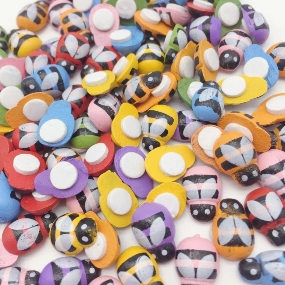 Self Adhesive Stickers 100pcs Wooden 9x13mm Ladybirds Bees Ladybug Self Adhesive Stickers DIY Easter Crafts Decoration For Scrapbooking Embellishments