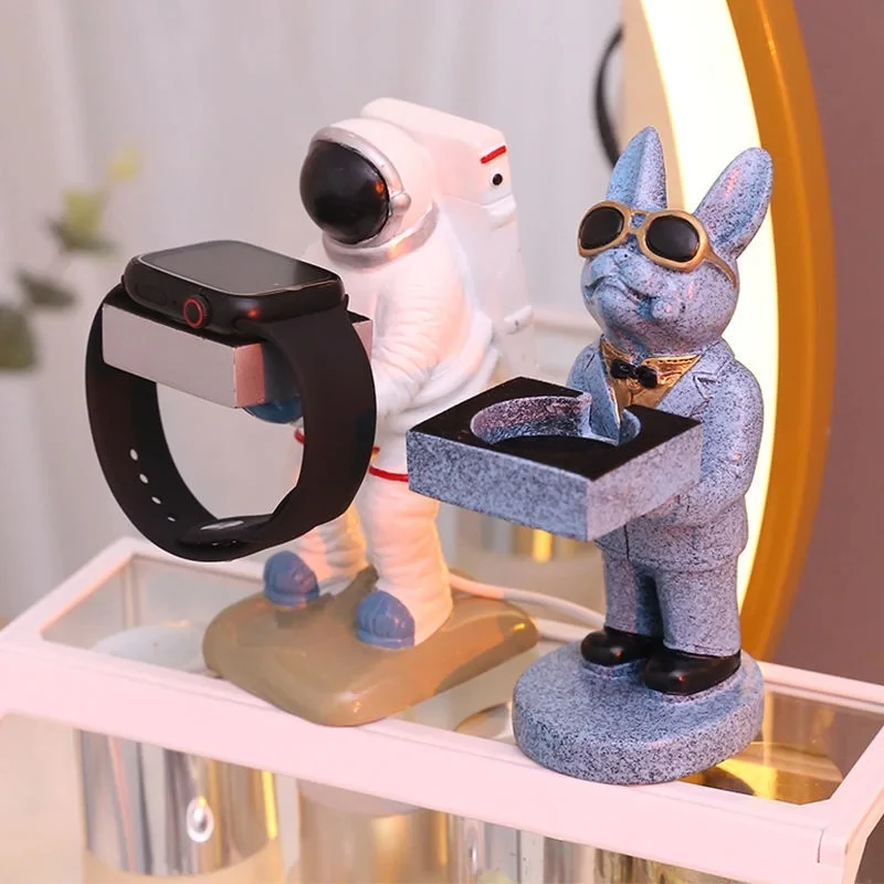 Wireless Watch Charging Stand for Apple Watch 8 7 6 5 4 Creative Astronaut Doll Desktop Charging Base Storage Rack Support