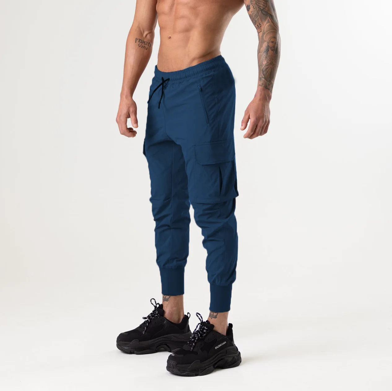 100% Original Six Pocket Joggers Style Trousers At Flat Rs.1000/-Availble  In retail And Wholesale Both, Call Or Whats App For… | Instagram