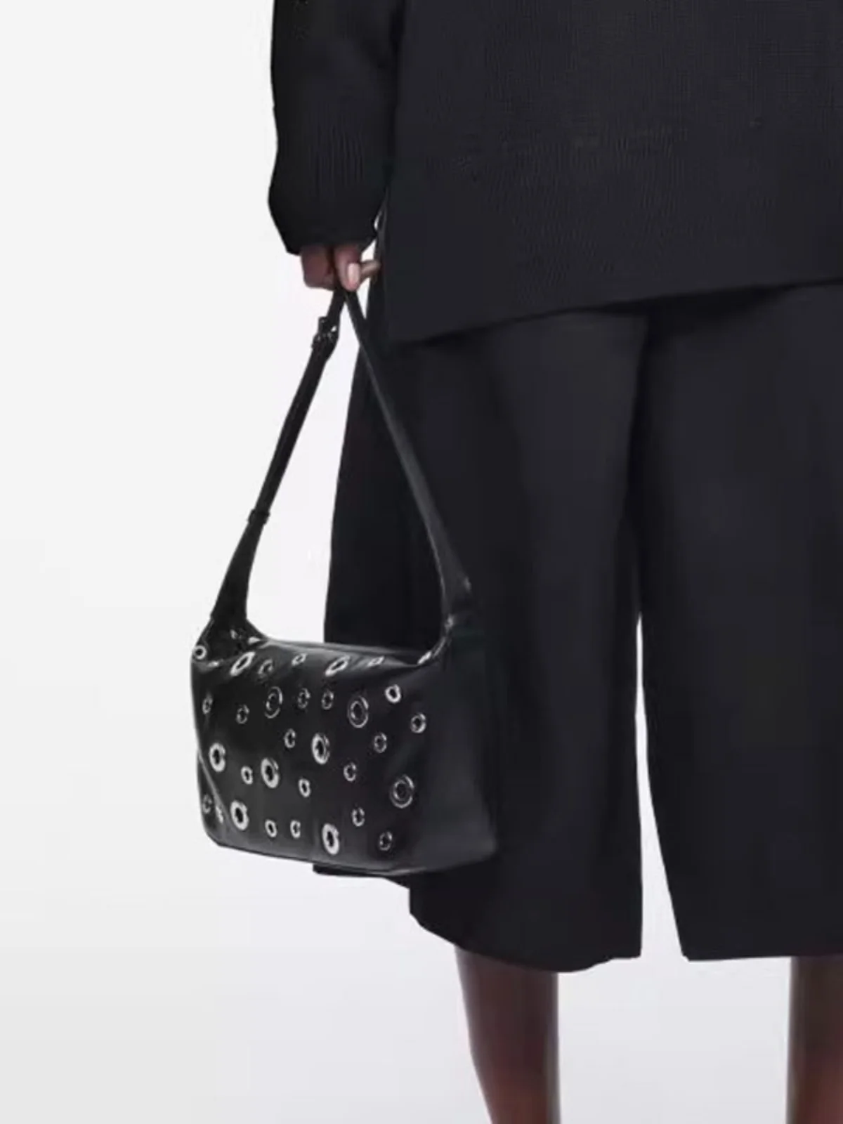 Retro Rivet Decorative Shoulder Bag European And American Motorcycle Wind Studded Purses Leather Armpit Handbag For Women Hot