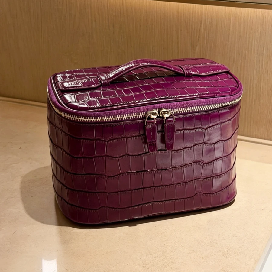 Top Layer Cowhide Crocodile Pattern Makeup Bags For Women Luxury Designer New In Large Capacity Toiletry Travel Cosmetic Handbag 6