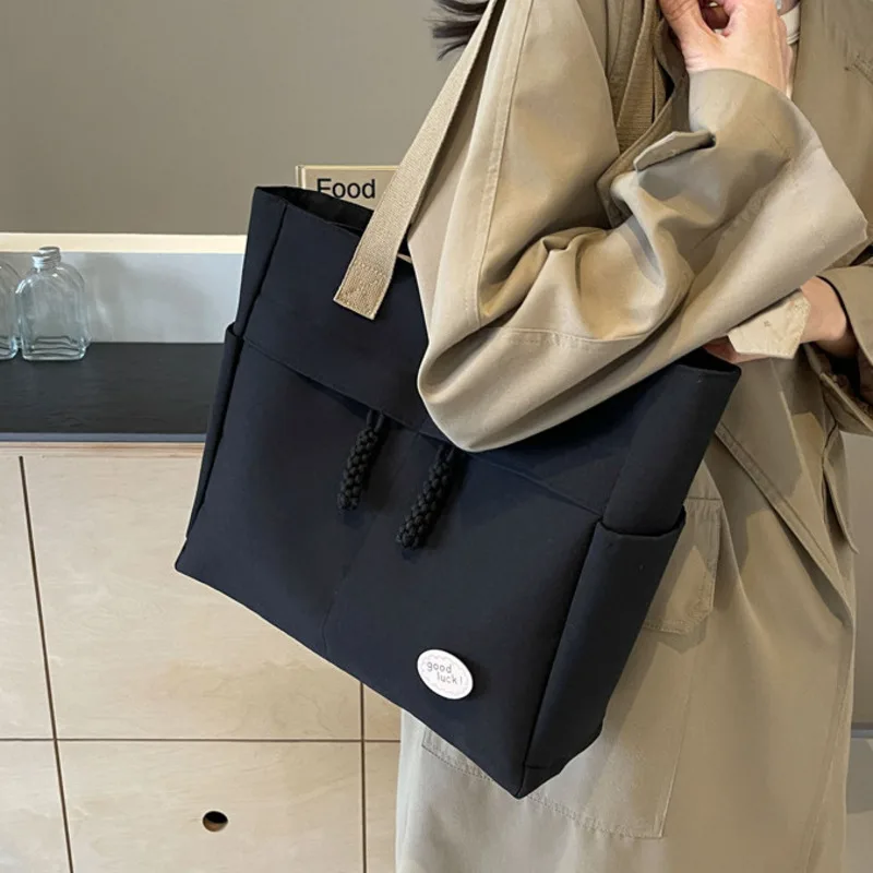 New Fashion Shoulder Bag for Travel with Large Capacity Commuting Tote Bag Multicolour High Quality Simplicity Classic Exquisite