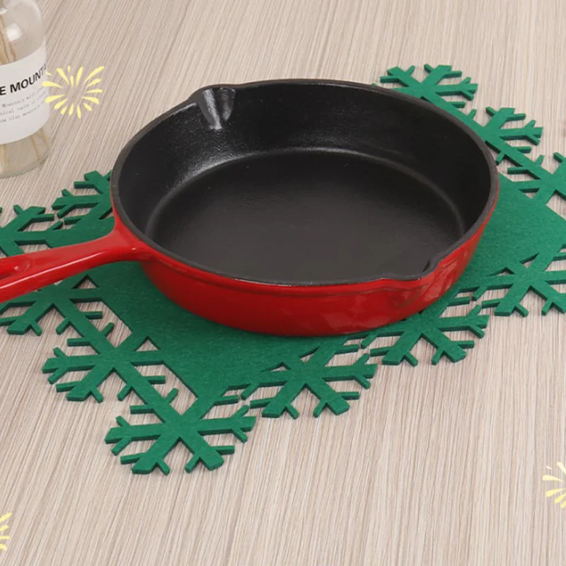 Christmas Placemats Snowflake Felt Cup Mat Anti-Skid Table Placemat Kitchen Food Bowl Mat XMas Cushion for Home Table