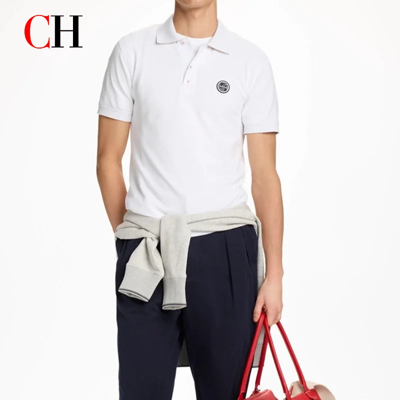 Polo a maniche corte da uomo in piqué premium con badge circolare CH sul petto sinistro, intemporale, versatile, casual, per tutti i giorni. - immagine 4