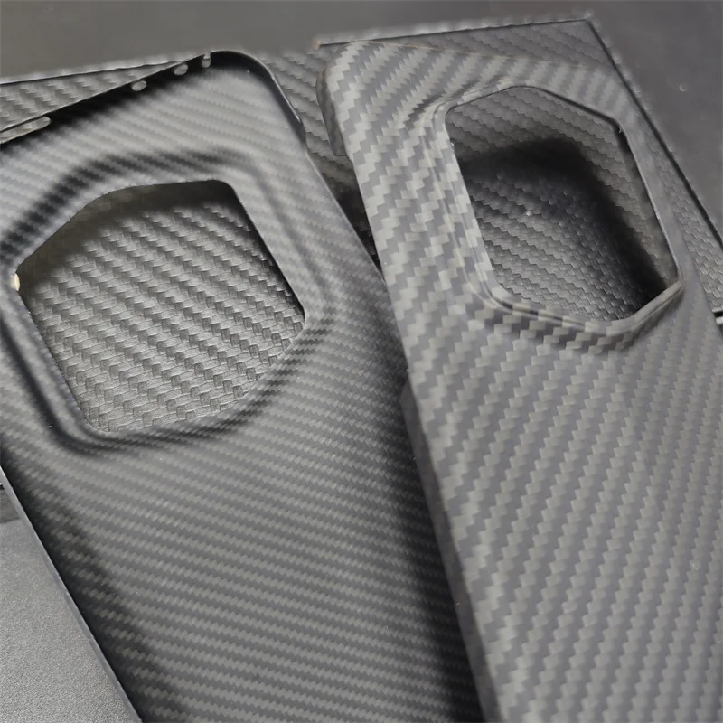 Carbon Fiber Aramid Protective Phone Case - Hard Shell Cover