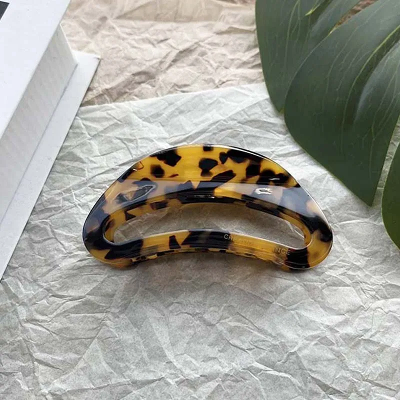 Рисунок 3 - Заколка для волос в винтажном стиле женская