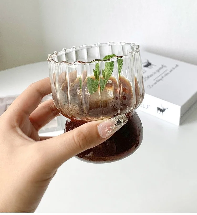 Tasses en Verre Isolées Machatea avec Colonnes Rayées