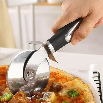 Rolling Pizza Cutter Tool,3 Inch Diameter Sharp Blade,Non-Slip Ergonomic Handle,Finger Protection Design,for Home&Commercial Use 1