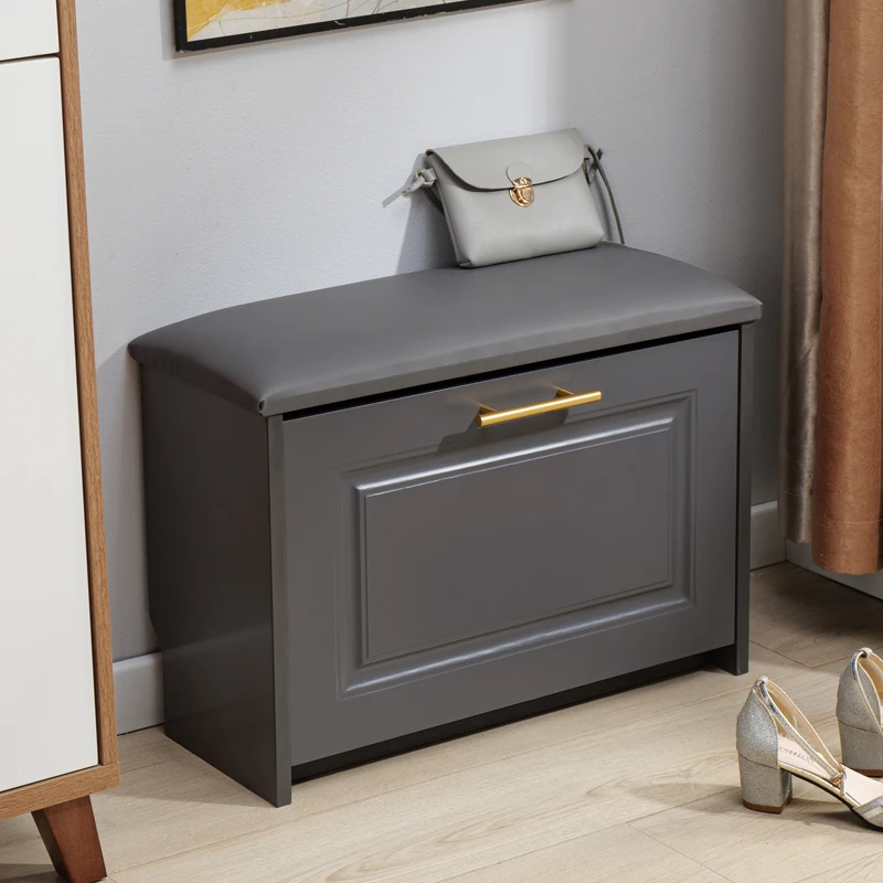 Shoe-changing stool can sit in the shoe cabinet at door of household. Small storage stool enters