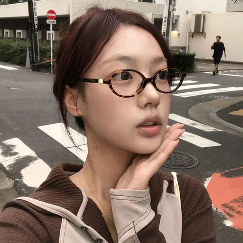 

Корейские ретро овальные очки, оправа для очков, женские очаровательные очки без макияжа, простые очки для мужчин, милые декоративные компьютерные очки, gafas