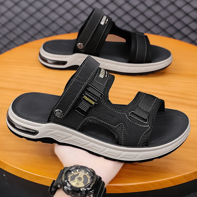 

Men's Sandals Wholesale Summer Soft soled Anti slip Beach Shoes Men's Large New flip-flops Casual Outwear Sandals