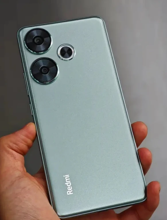 Xiaomi Redmi Turbo 3 5G 6.67” 1.5K 2712*1220 Display Snapdragon 8s