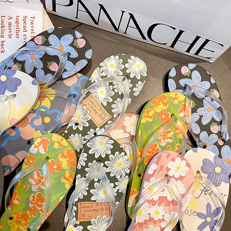 Trendy Summer Beach Anti-Slip Slippers with Fashionable Clip-On Design